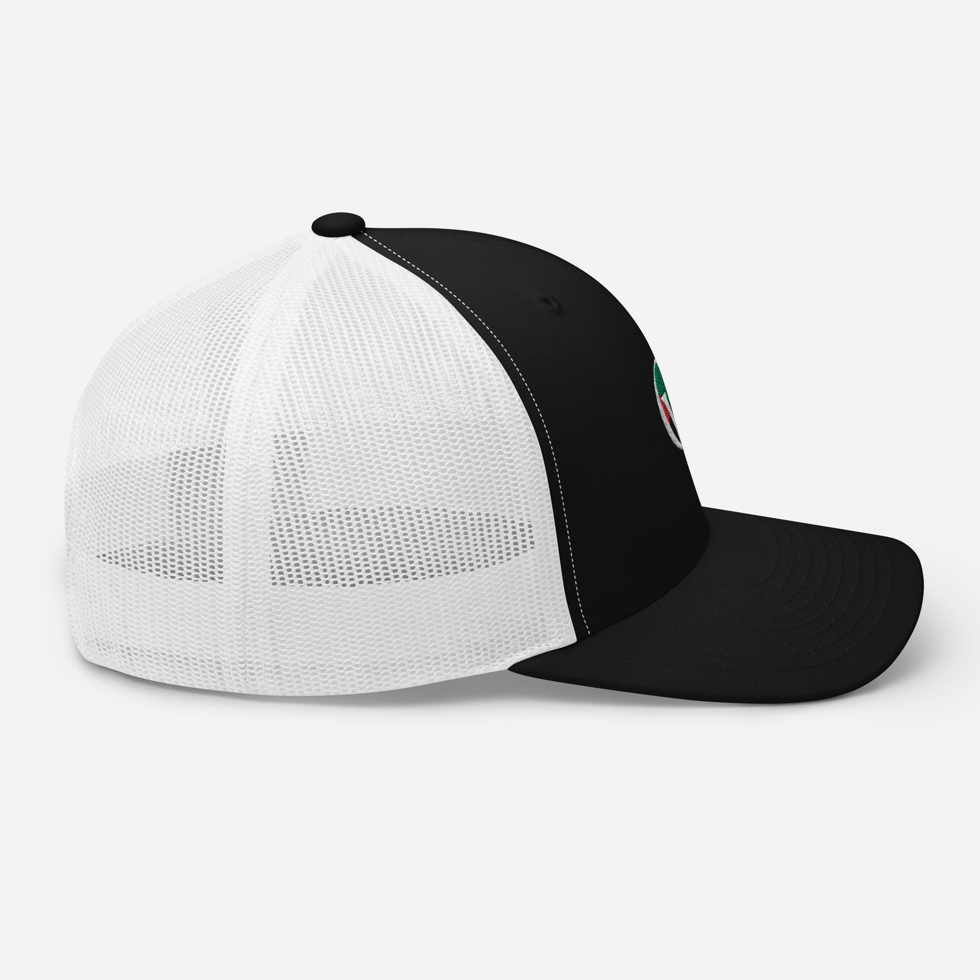 QIVERA VERA - DEFAVORABLEMENT CONNUS Casquette - QIVERA VERAQIVERA VERA - DEFAVORABLEMENT CONNUS CasquetteQIVERA VERA