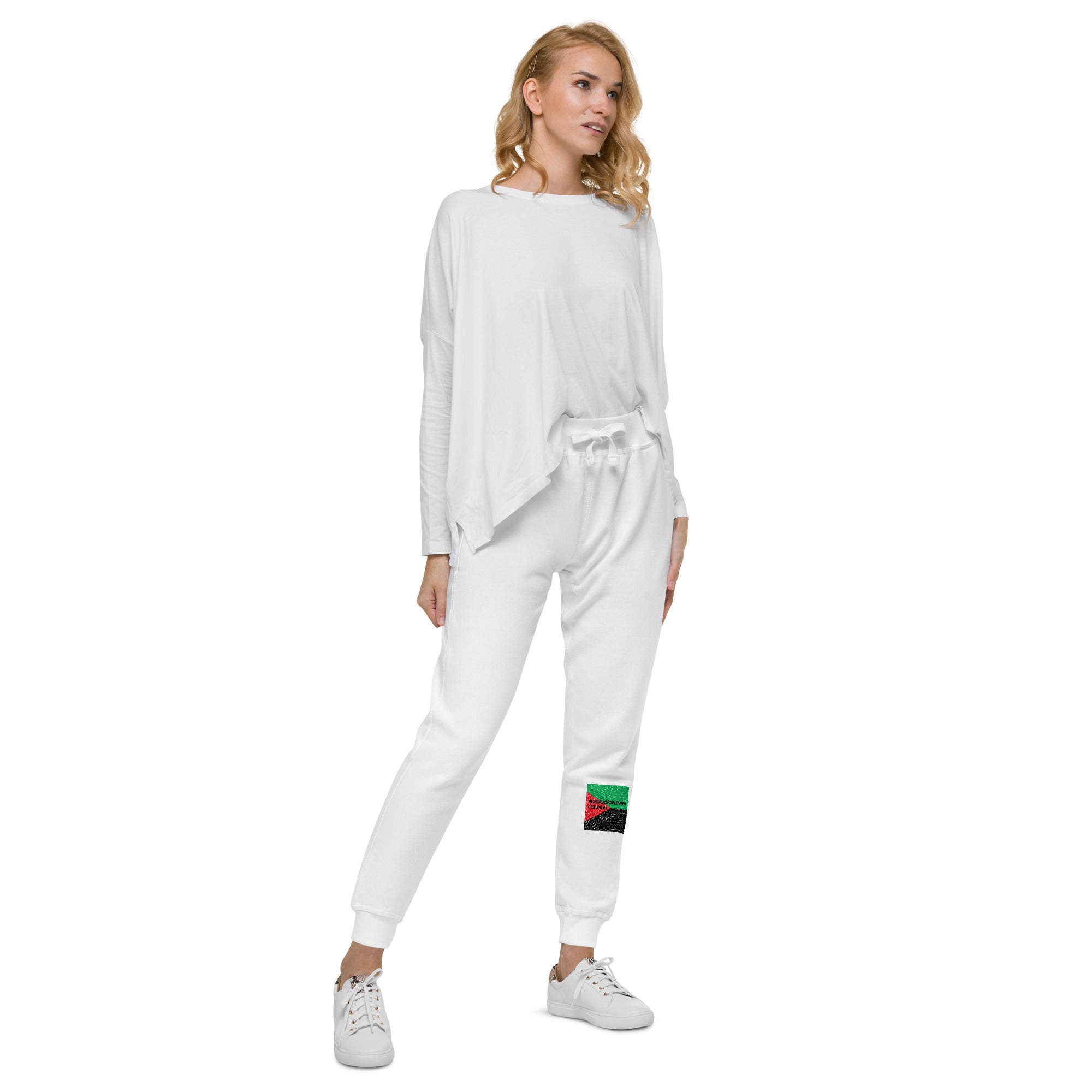 QIVERA VERA - Défavorablement Connus. Pantalon de survêtement en molleton unisexe - QIVERA VERAQIVERA VERA - Défavorablement Connus. Pantalon de survêtement en molleton unisexeQIVERA VERA